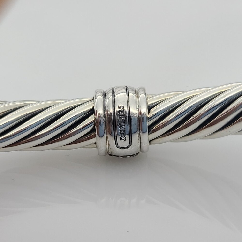 David Yurman 7mm Cable Classic Bracelet with Black Diamond Center Station - Picture 6 of 6
